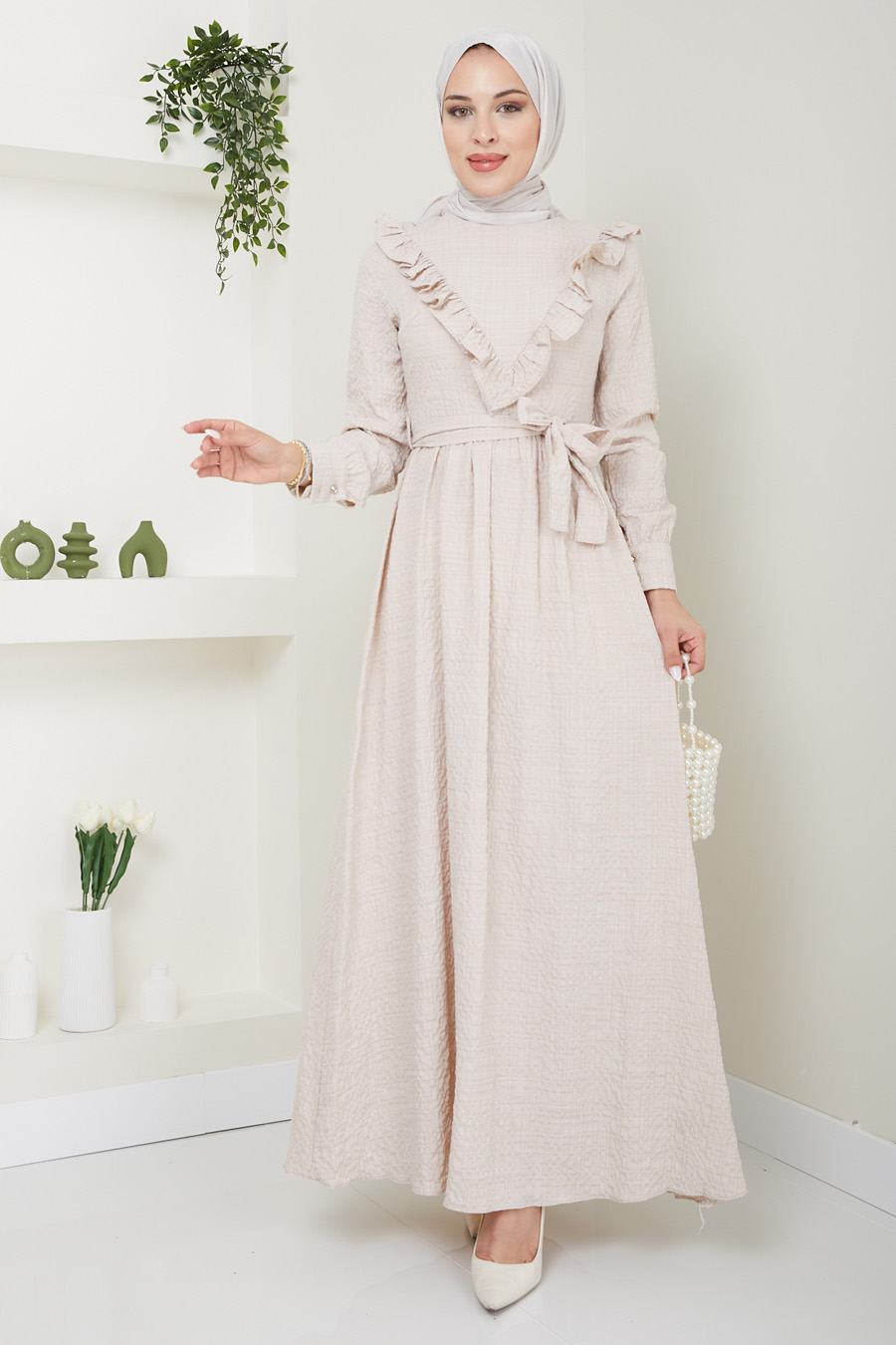 BEIGE DRESS