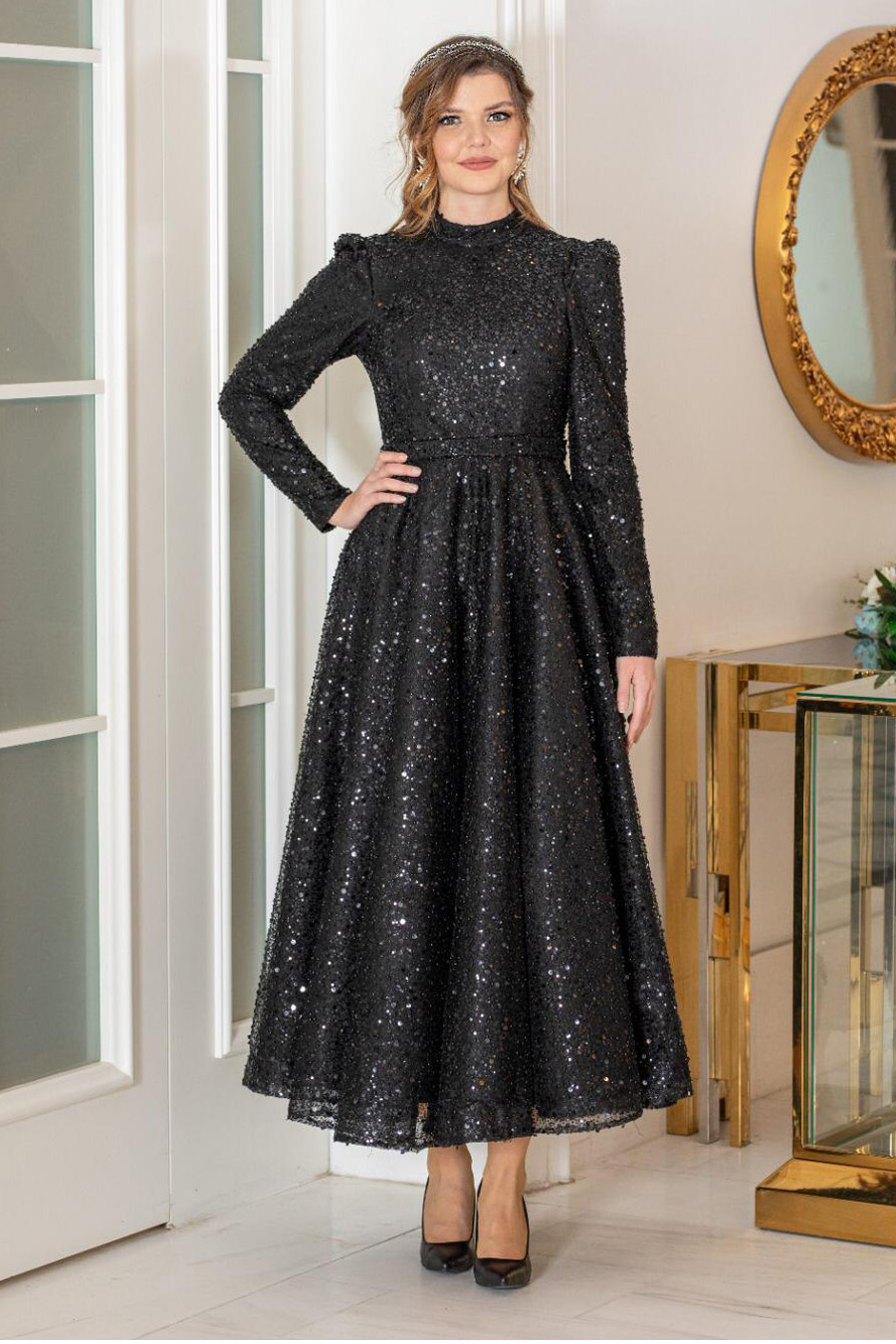BLACK EVENING DRESS  