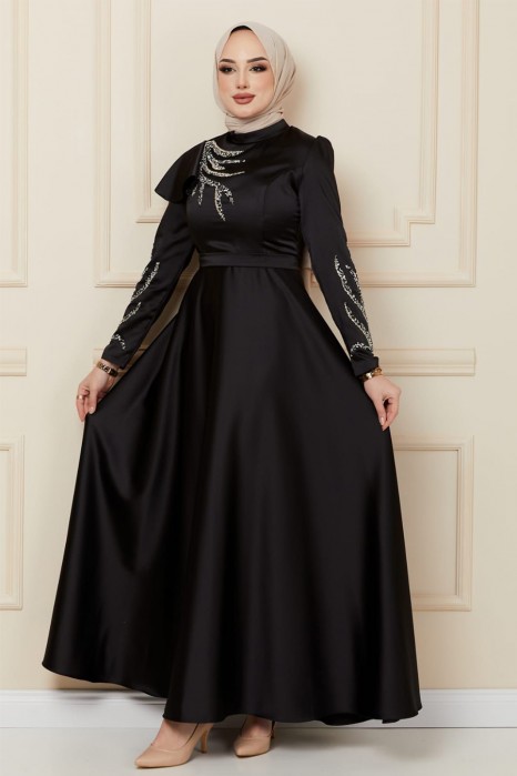 BLACK EVENING DRESS  