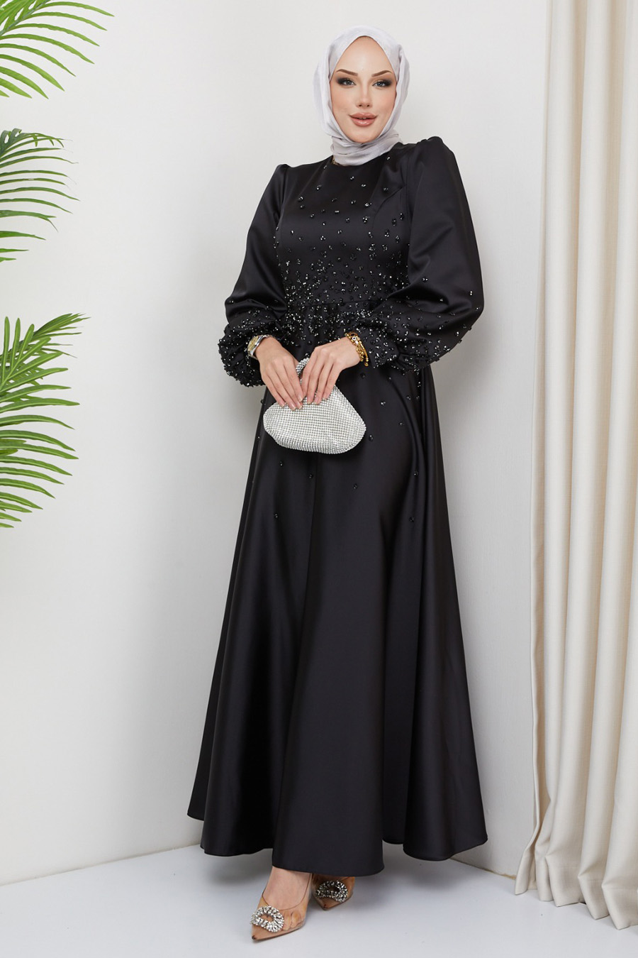 BLACK EVENING DRESS  