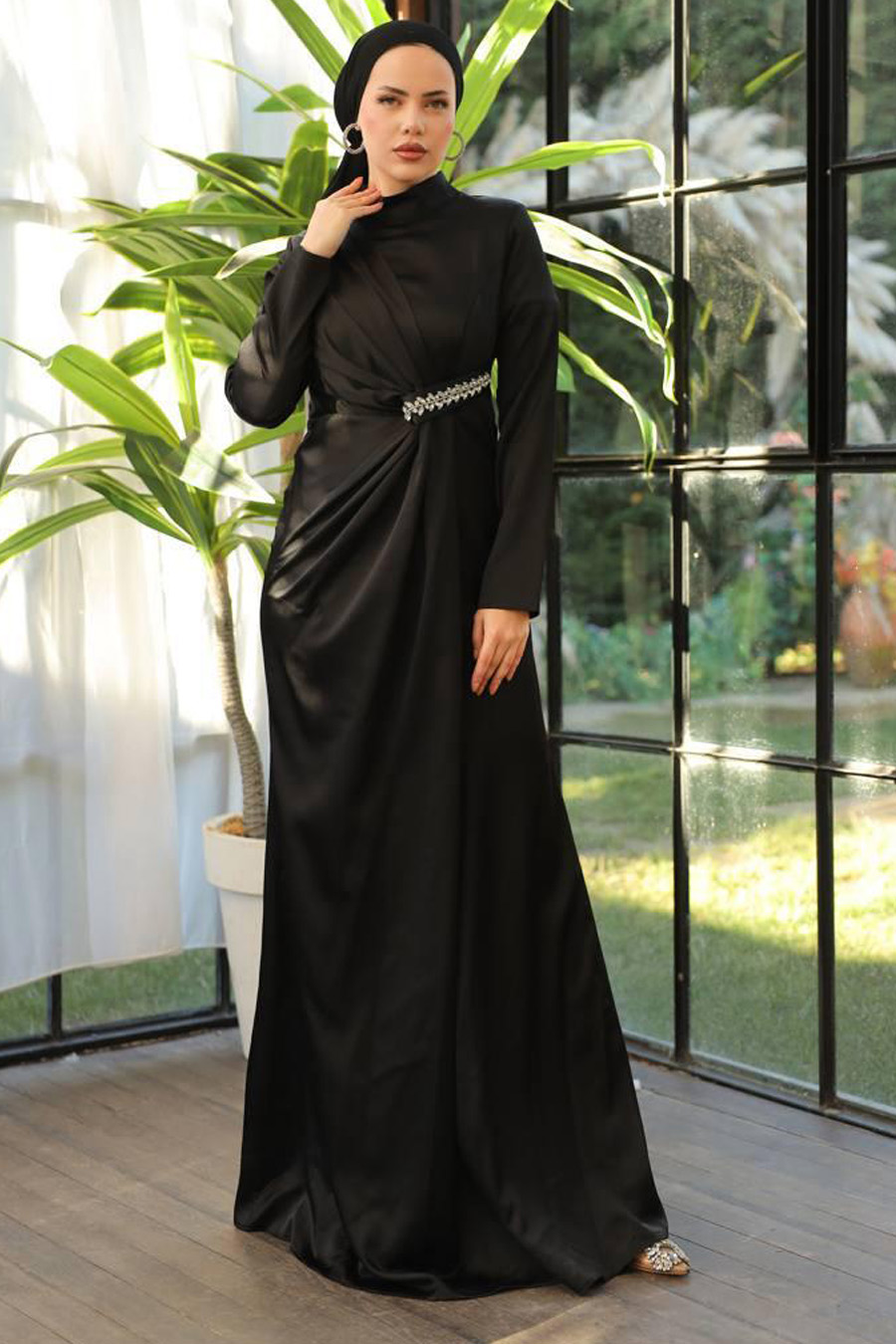 BLACK EVENING DRESS   BLACK EVENING DRESS