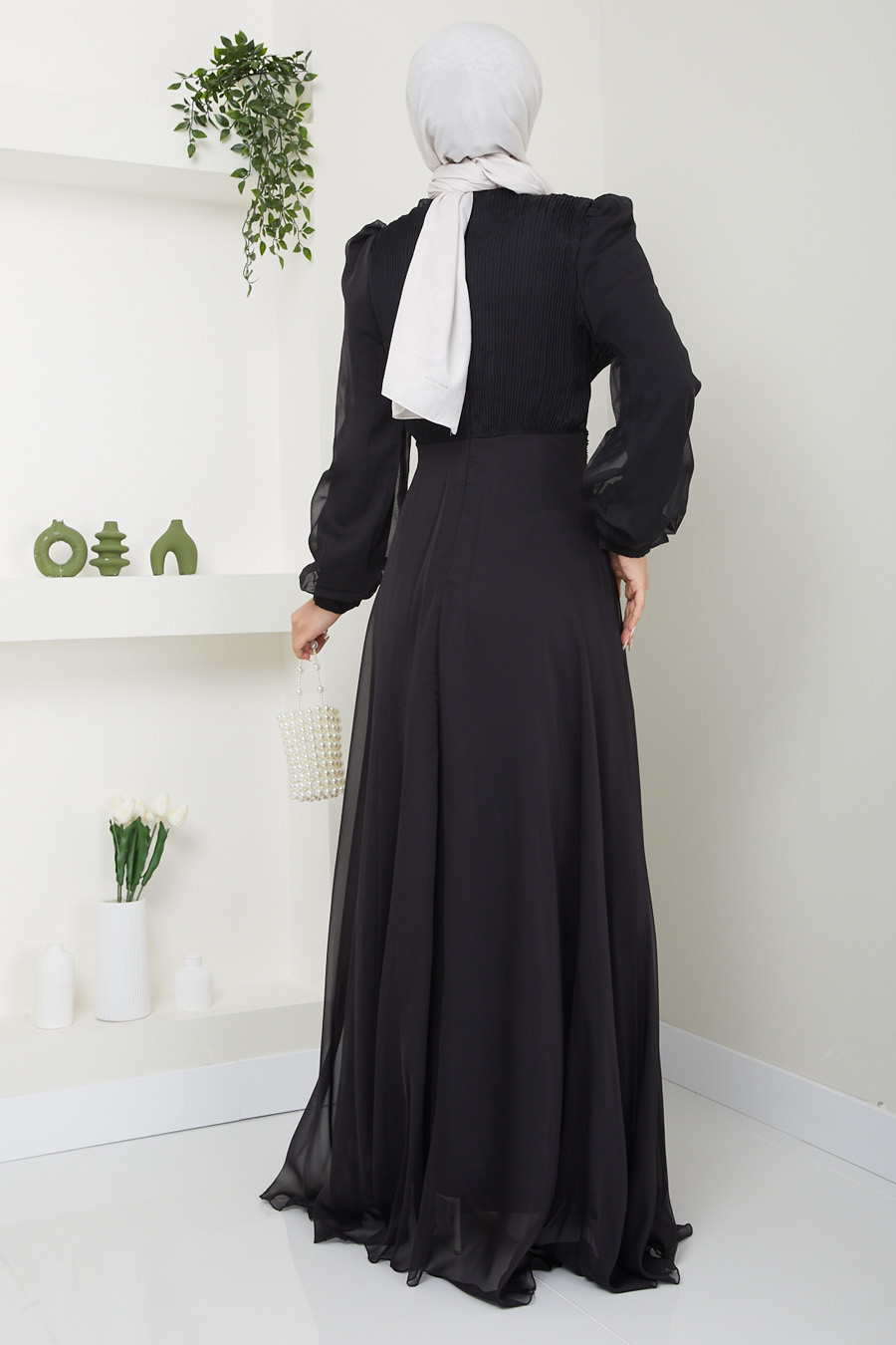 BLACK EVENING DRESS   BLACK EVENING DRESS