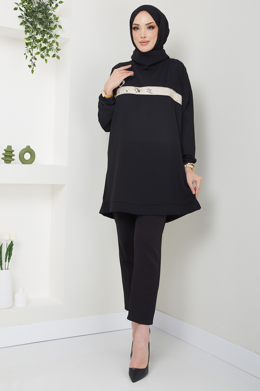 TUNIC - BLACK