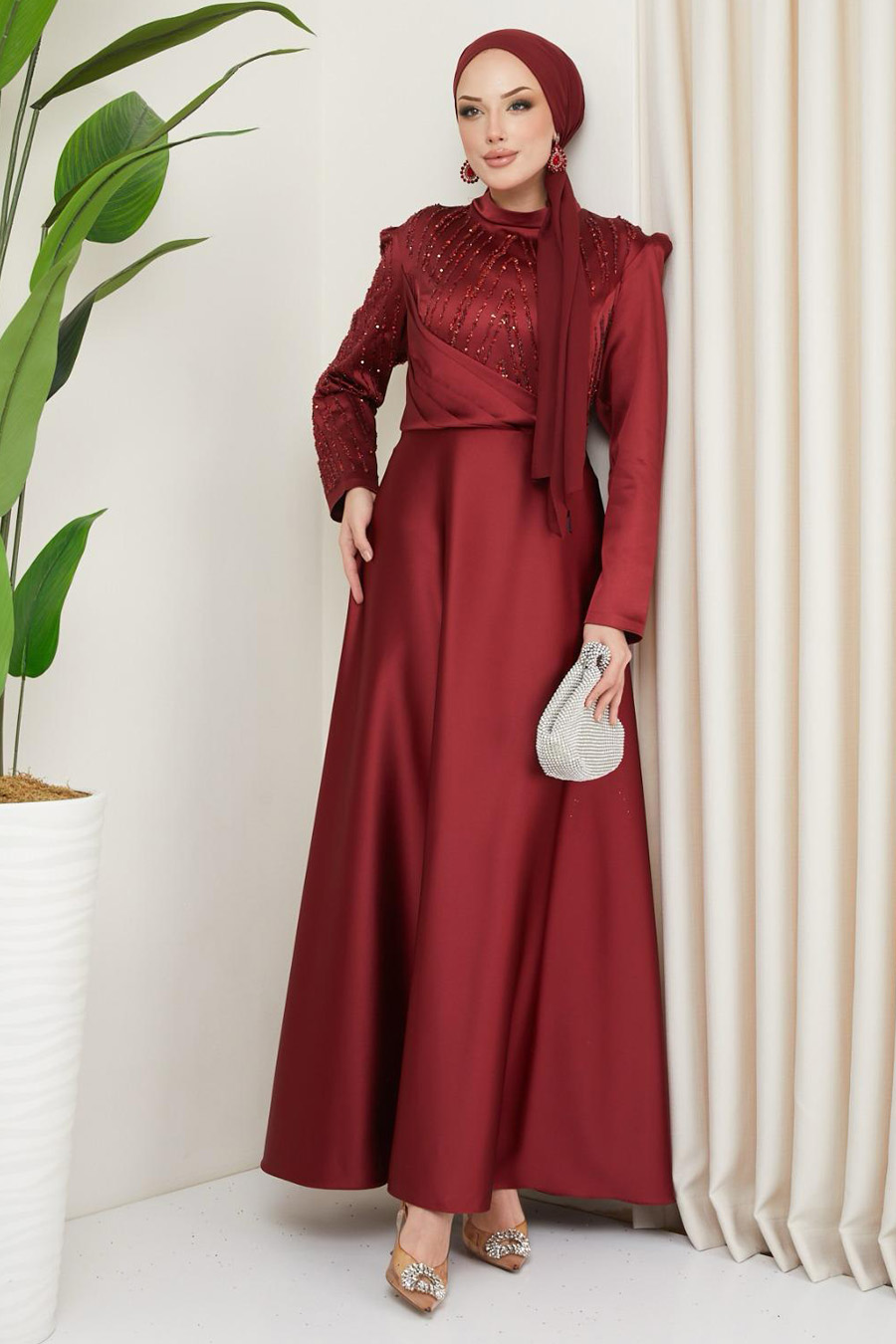 CLARED RED  EVENING DRESS   CLARED RED  EVENING DRESS