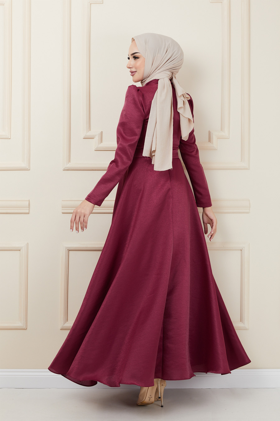 CLARET RED EVENING DRESS  