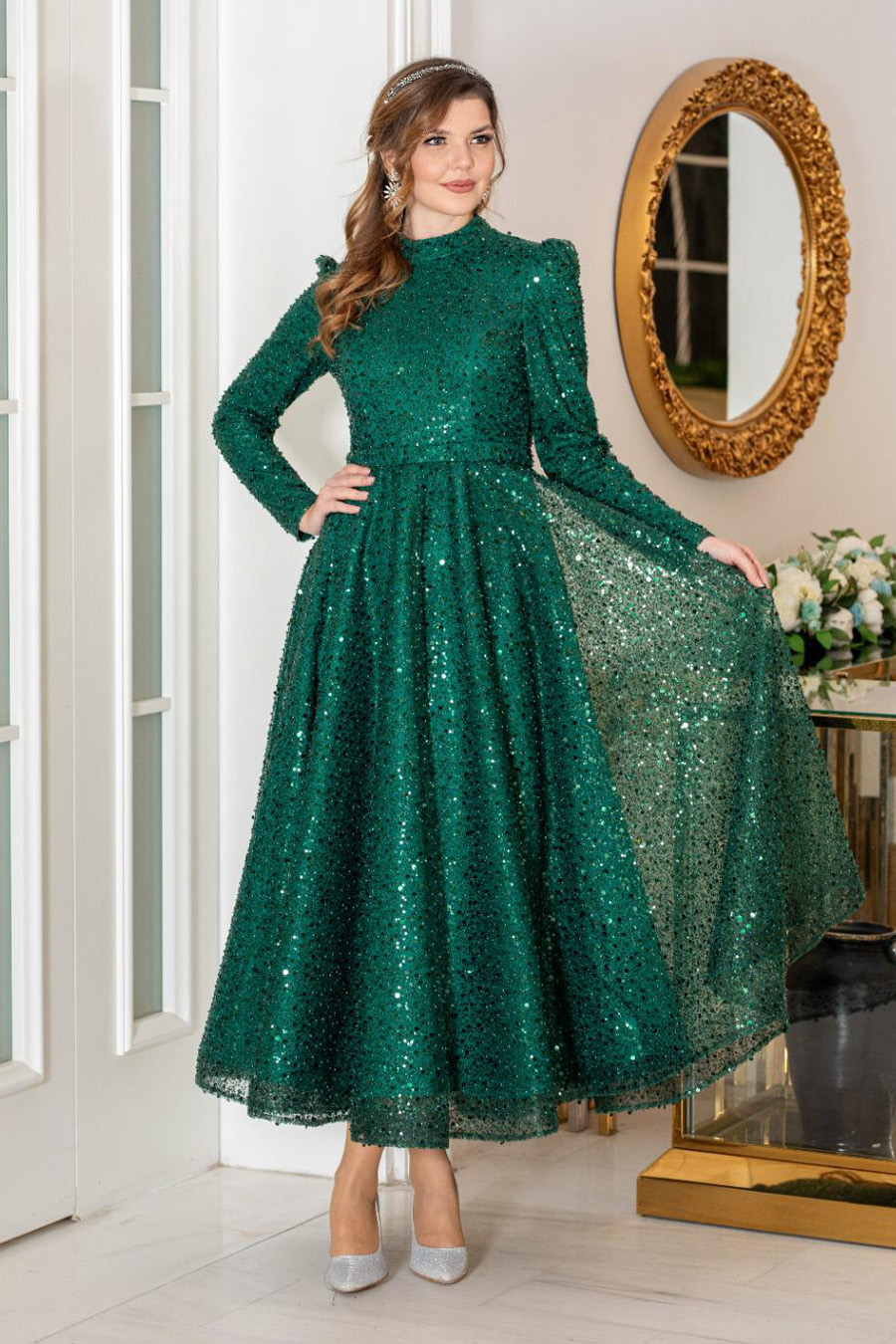 EMERALD GREEN EVENING DRESS  