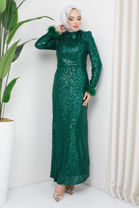 GREEN EVENING DRESS  