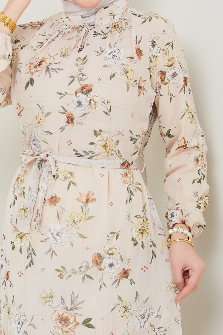 FLOWER PATTERNED BEIGE DRESS