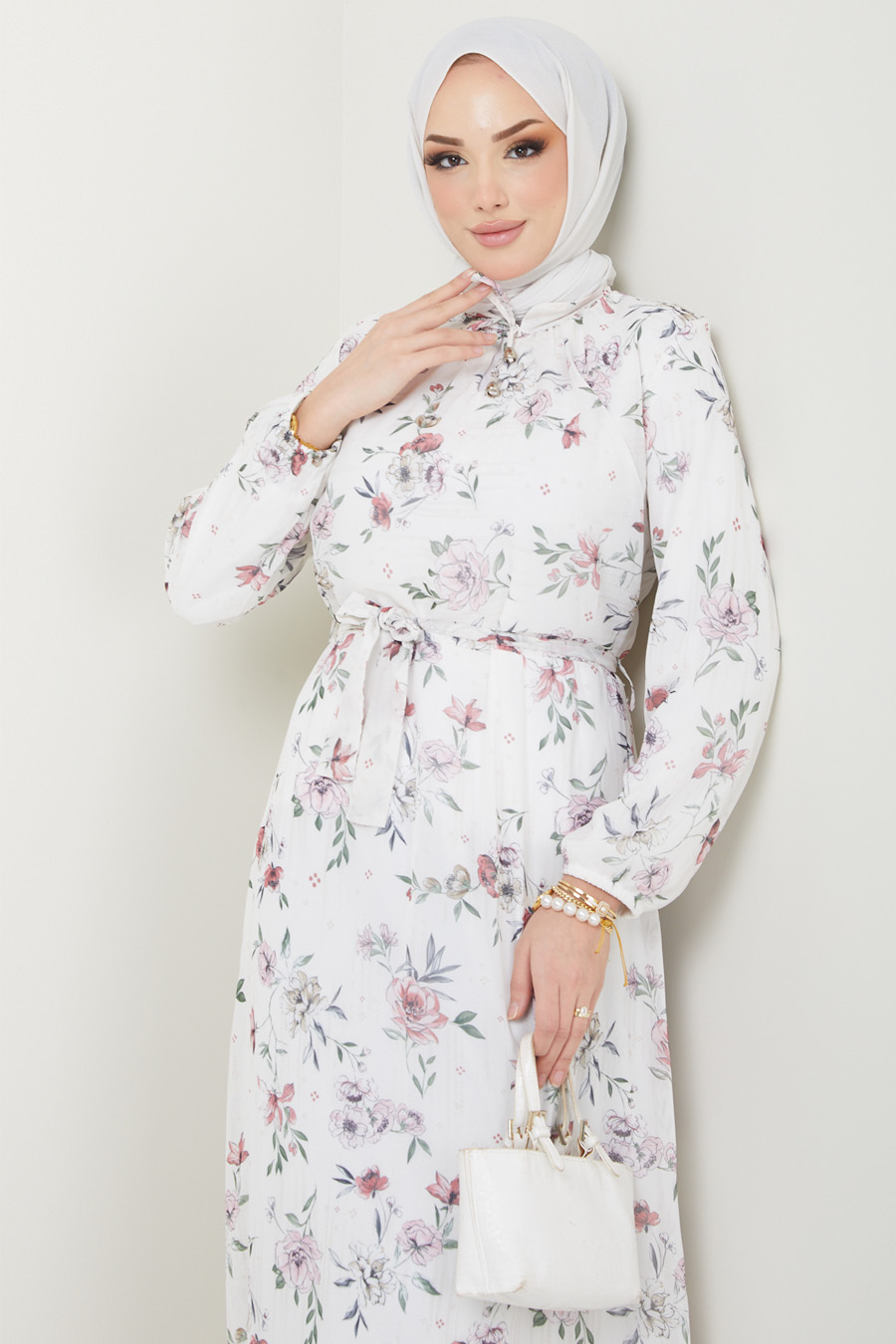 FLOWER PATTERNED WHITE DRESS