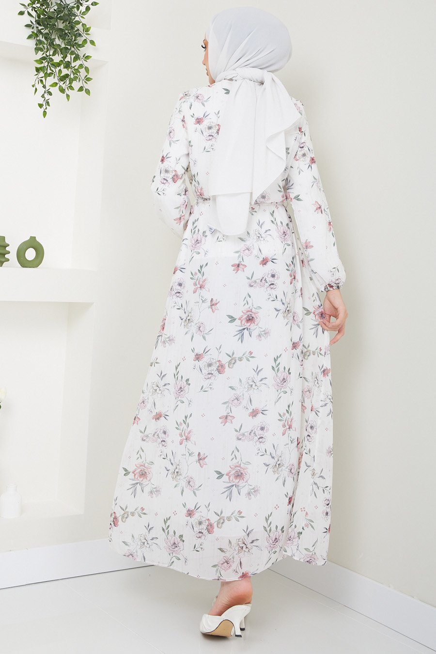 FLOWER PATTERNED WHITE DRESS