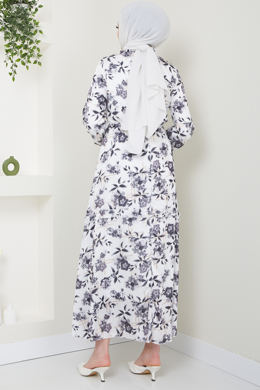 FLOWER PATTERNED WHITE DRESS