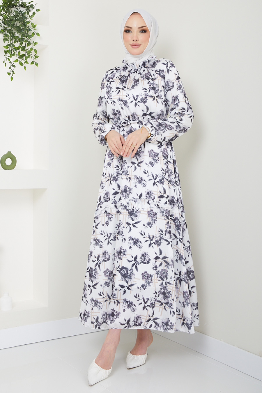 FLOWER PATTERNED WHITE DRESS