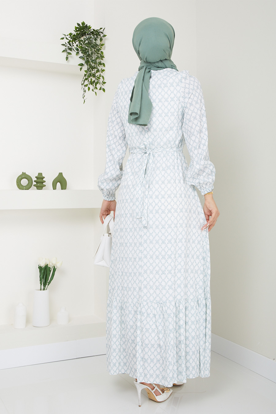 FLOWER PATTERNED GREEN DRESS