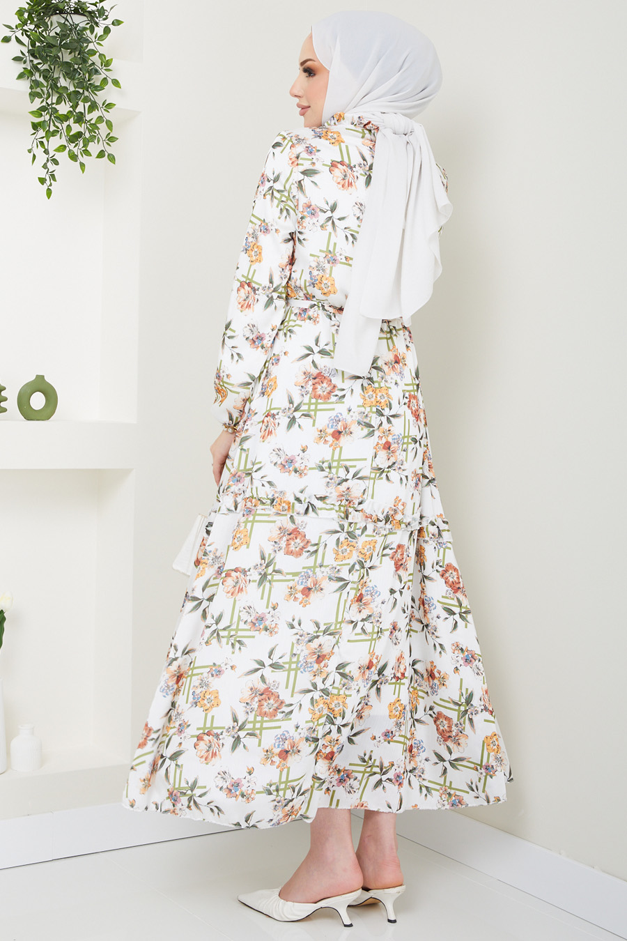 FLOWER PATTERNED GREEN DRESS