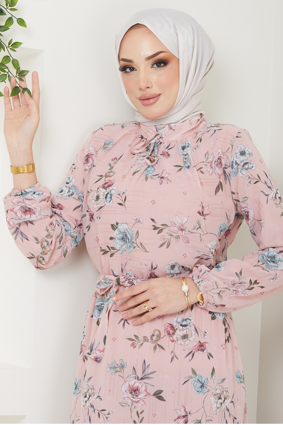 FLOWER PATTERNED POWDER PINK DRESS