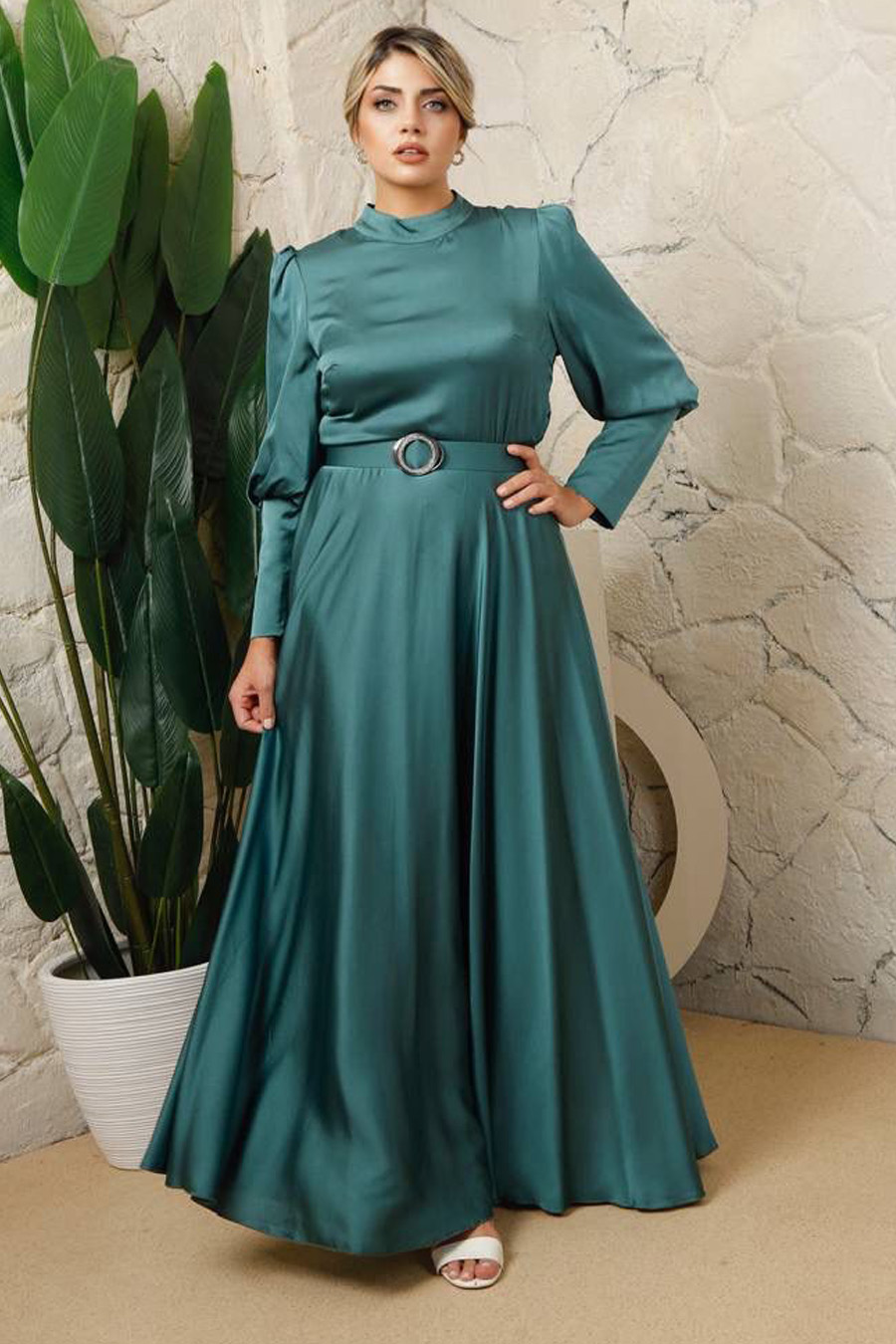 GREEN DRESS