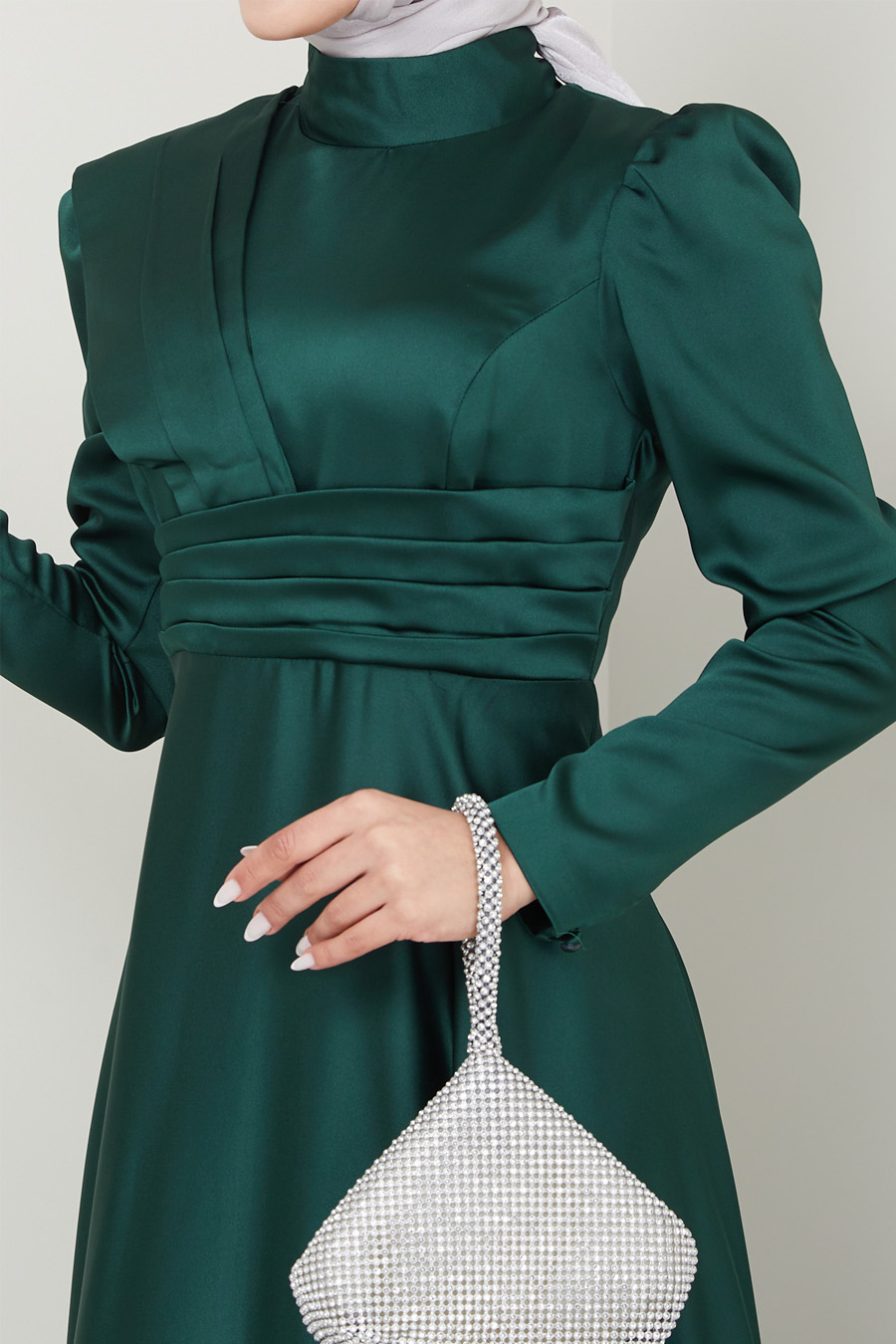 GREEN EVENING DRESS  