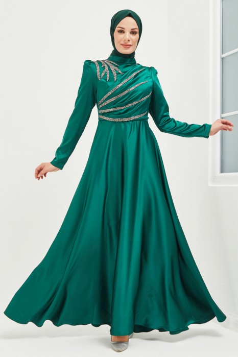 GREEN EVENING DRESS  