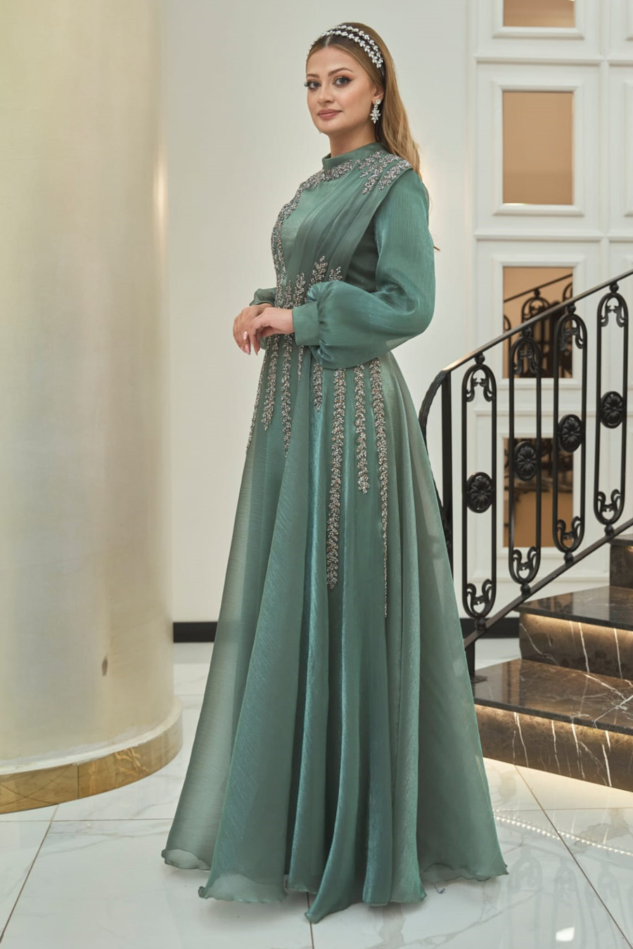 GREEN  EVENING DRESS   GREEN  EVENING DRESS