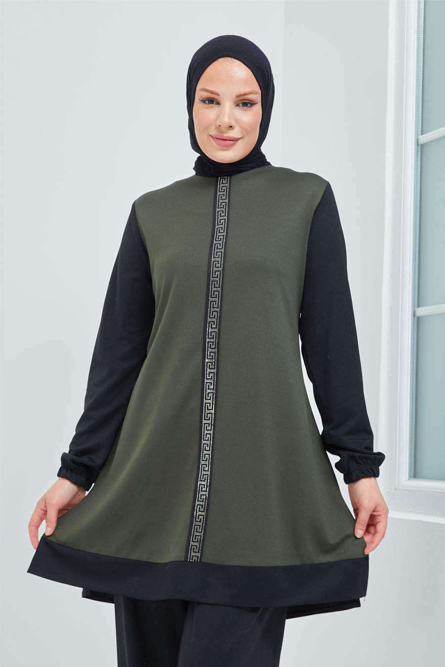 KHAKI TUNIC AND PANTSUIT