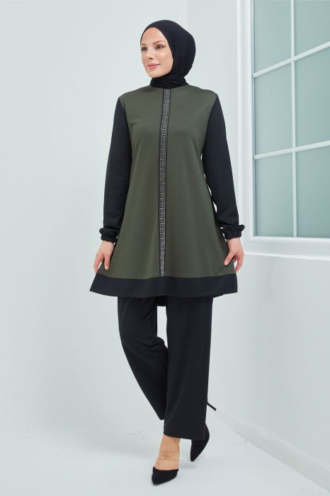 KHAKI TUNIC AND PANTSUIT