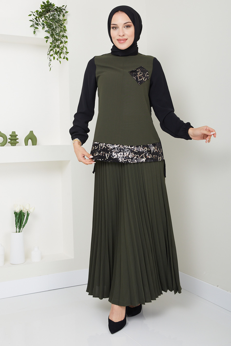 KHAKI TUNIC AND SKIRT SUIT