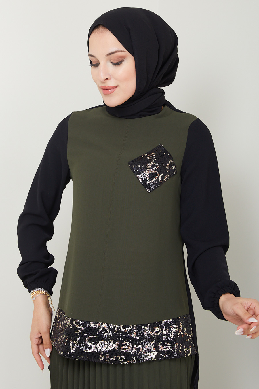 KHAKI TUNIC AND SKIRT SUIT