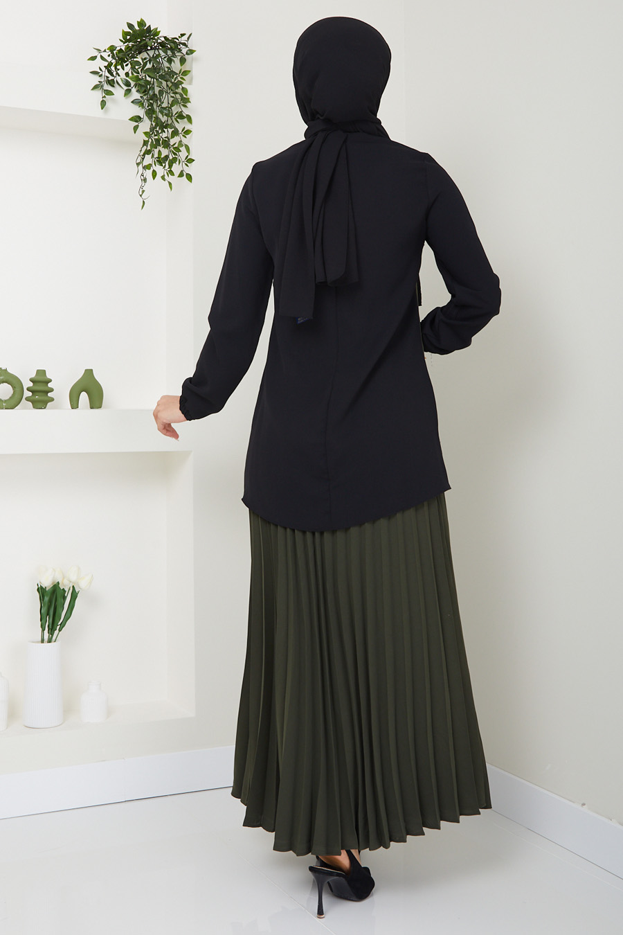 KHAKI TUNIC AND SKIRT SUIT