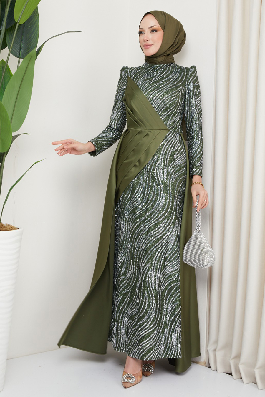 OIL GREEN  EVENİNG DRESS    OIL GREEN  EVENİNG DRESS