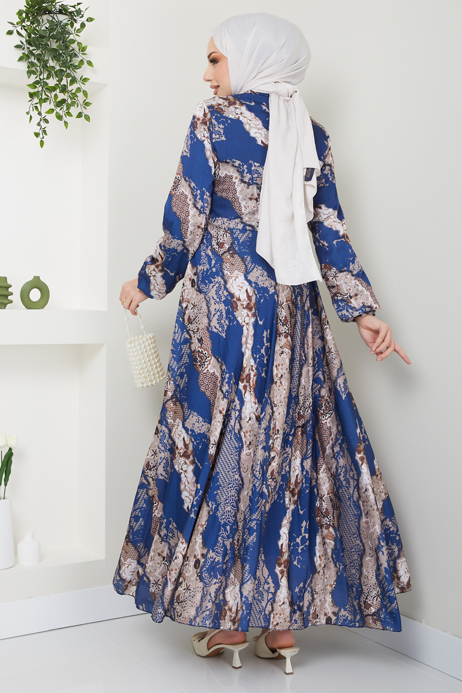 PATTERNED BLUE DRESS