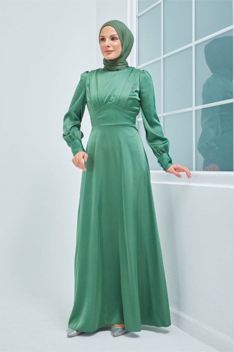 GREEN EVENING DRESS  