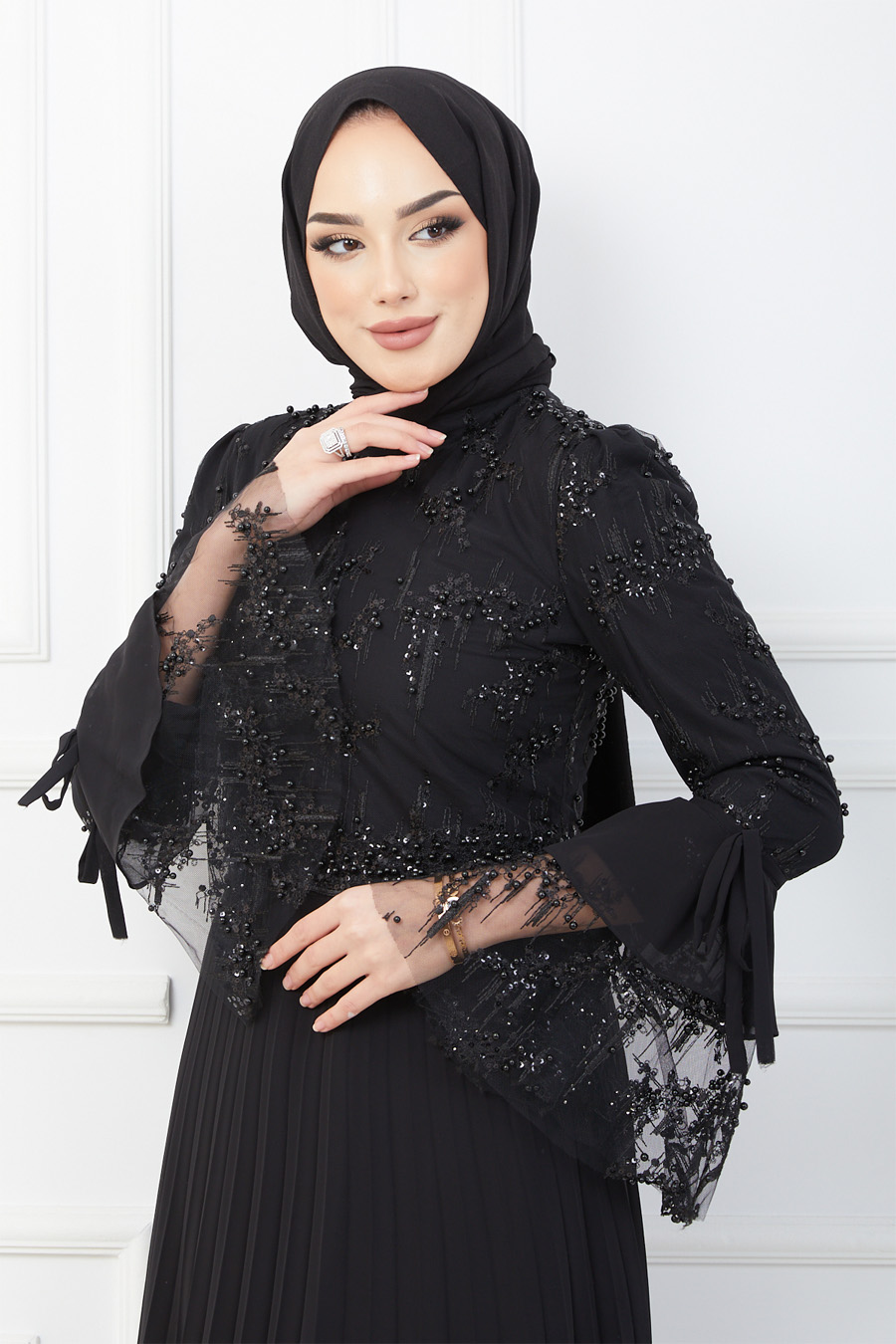 BLACK EVENING DRESS