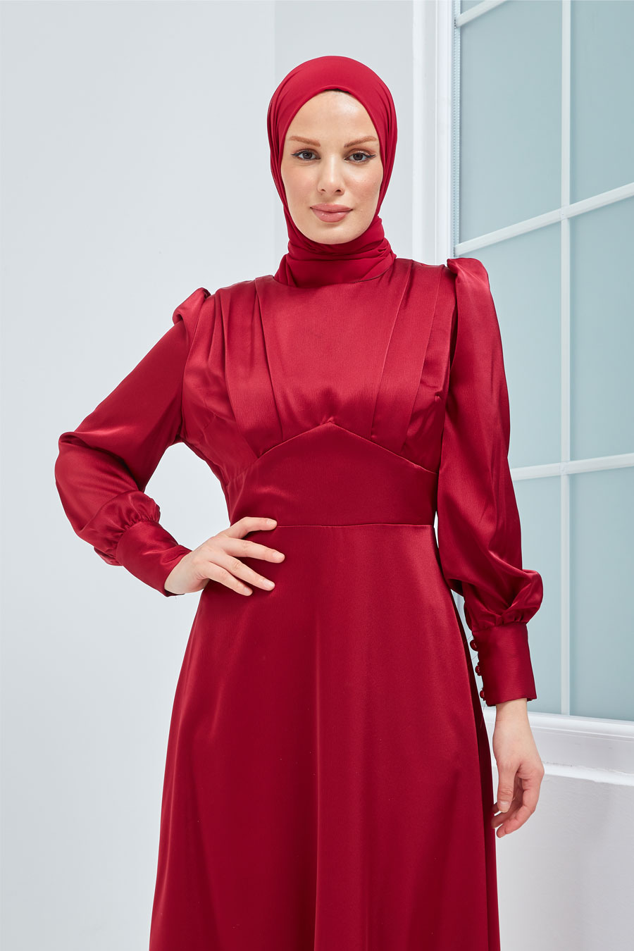 CLARET RED EVENING DRESS  