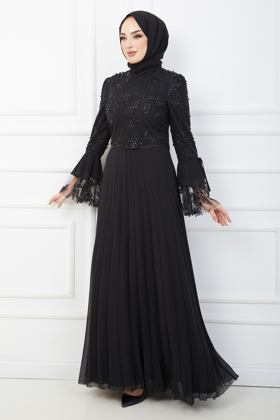 BLACK EVENING DRESS