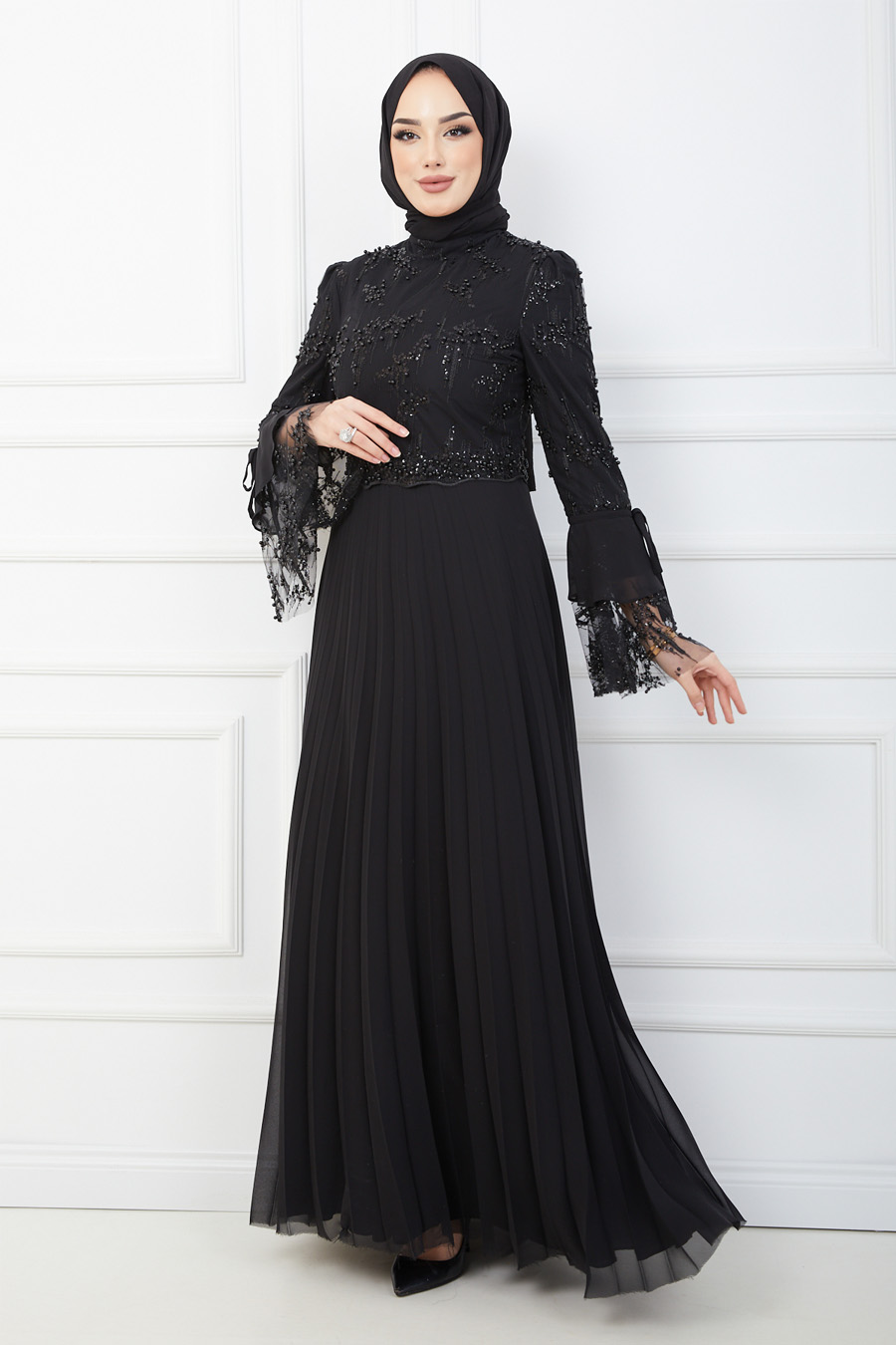BLACK EVENING DRESS