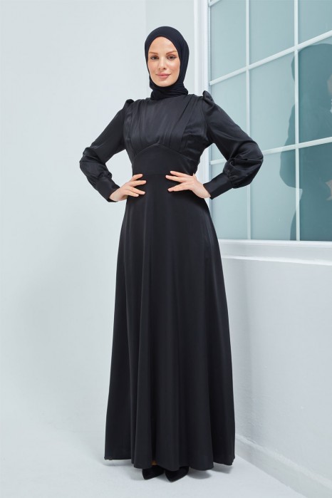 BLACK EVENING DRESS  