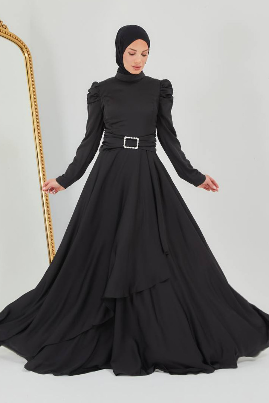 BLACK EVENING DRESS  