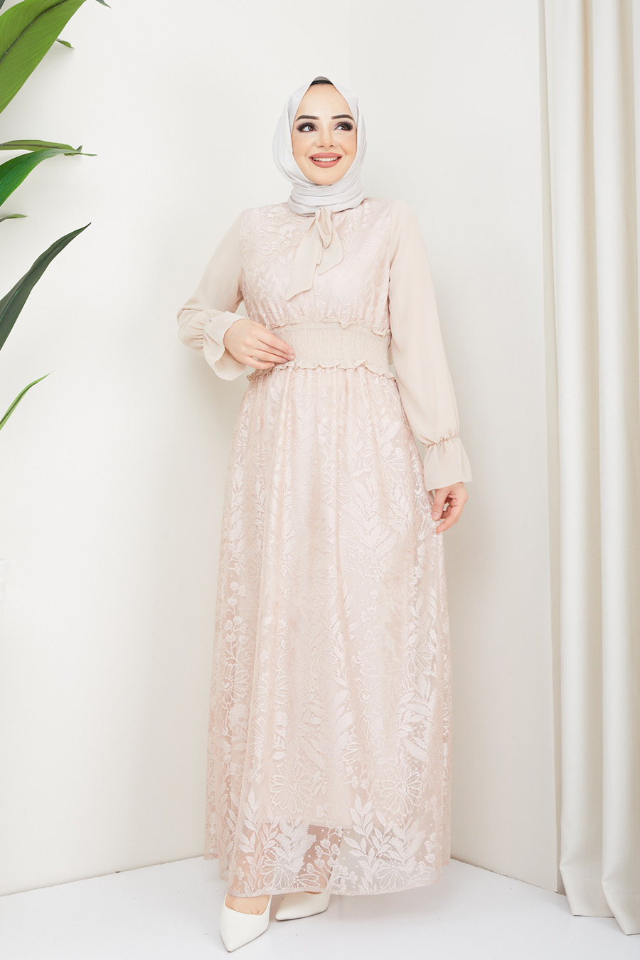 BEIGE EVENING DRESS  
