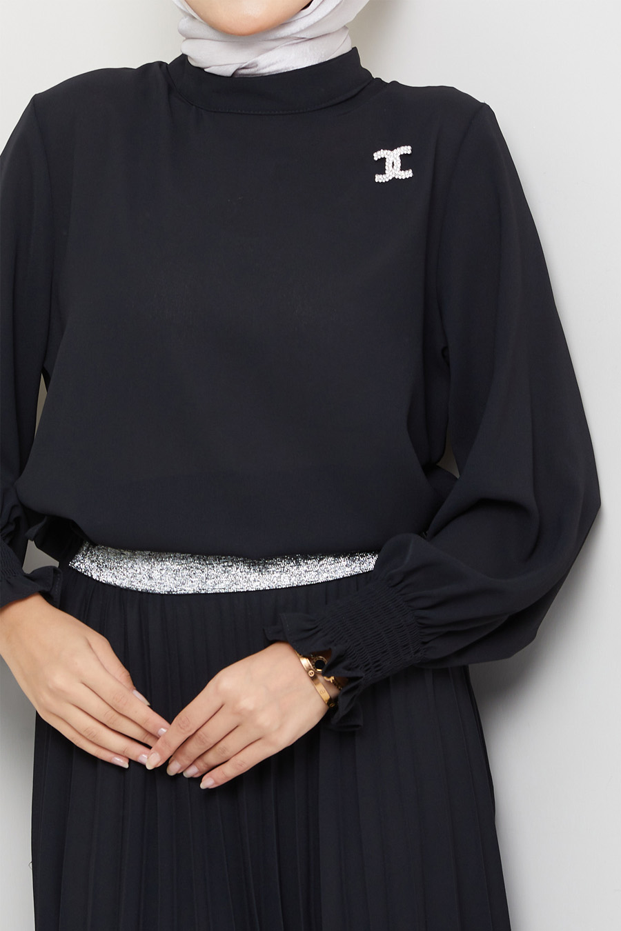 BLACK  TUNIC AND SKIRT SUIT