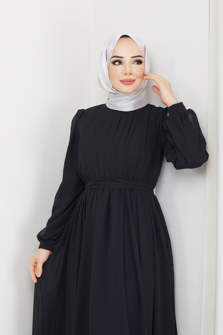 BLACK EVENING DRESS   BLACK EVENING DRESS