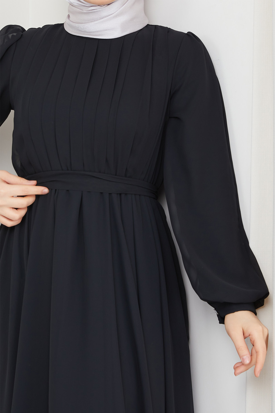 BLACK EVENING DRESS   BLACK EVENING DRESS