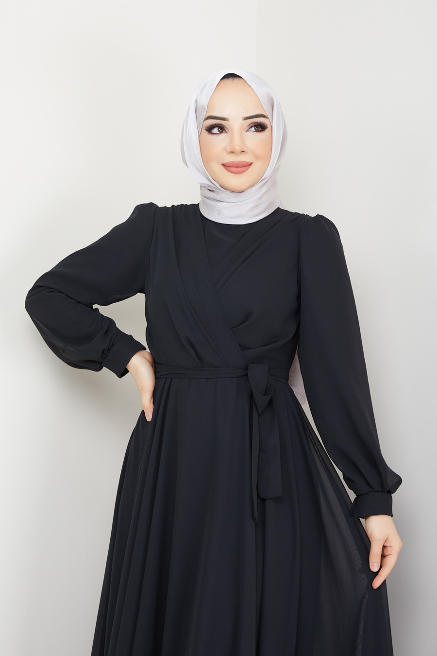 BLACK EVENING DRESS   BLACK EVENING DRESS