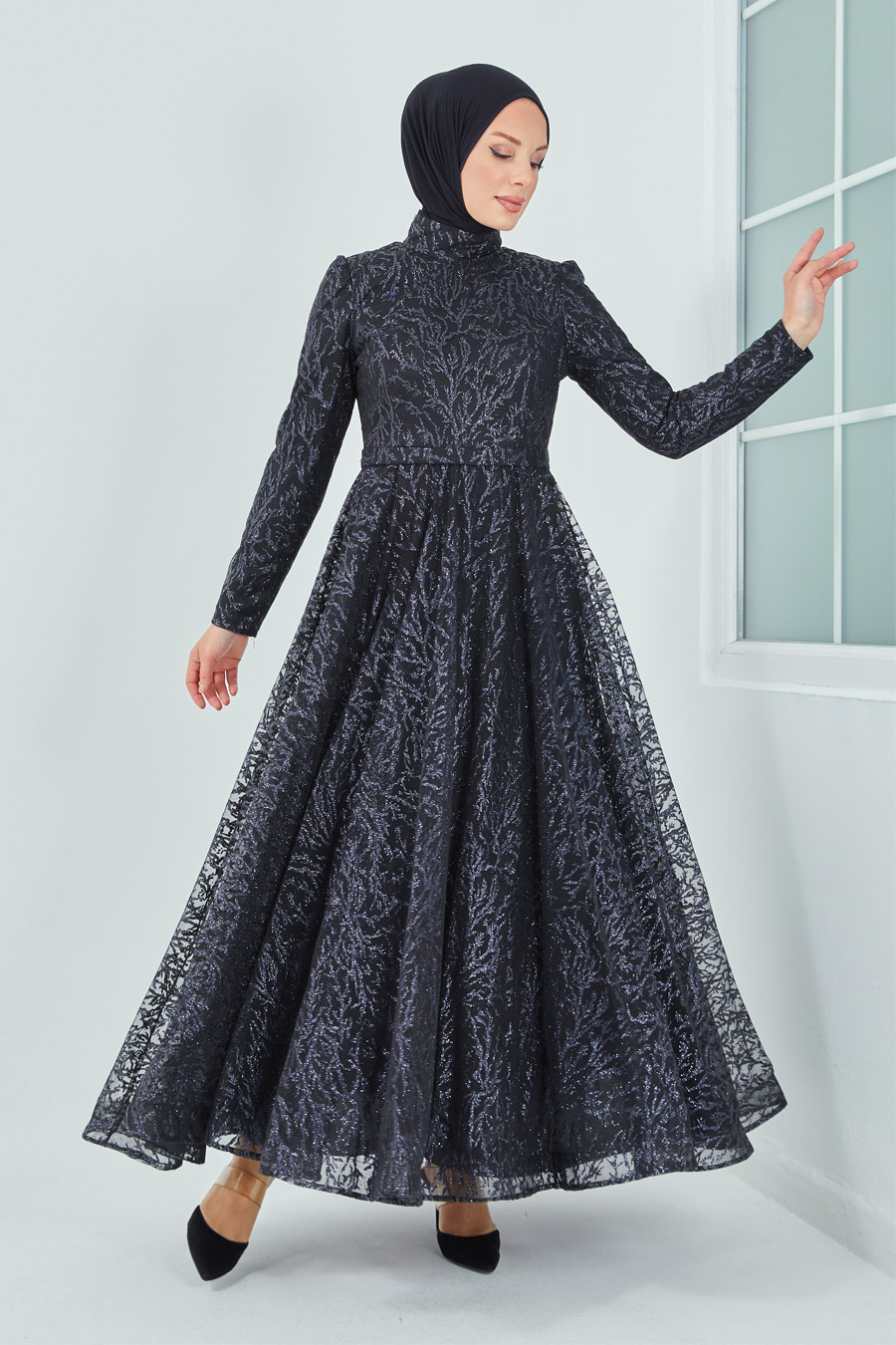 SILVERY BLACK EVENING DRESS  