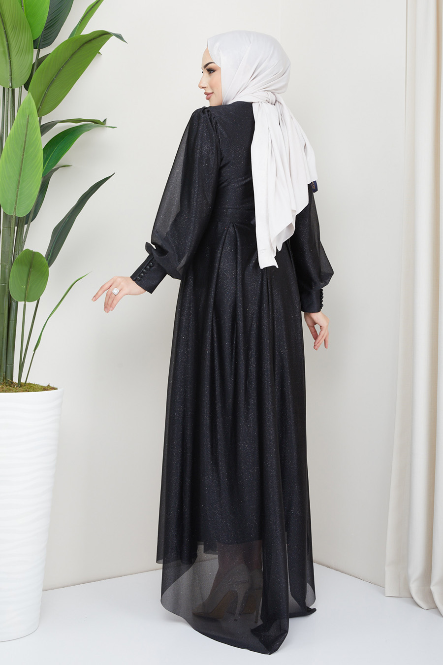 BLACK EVENING DRESS   BLACK EVENING DRESS