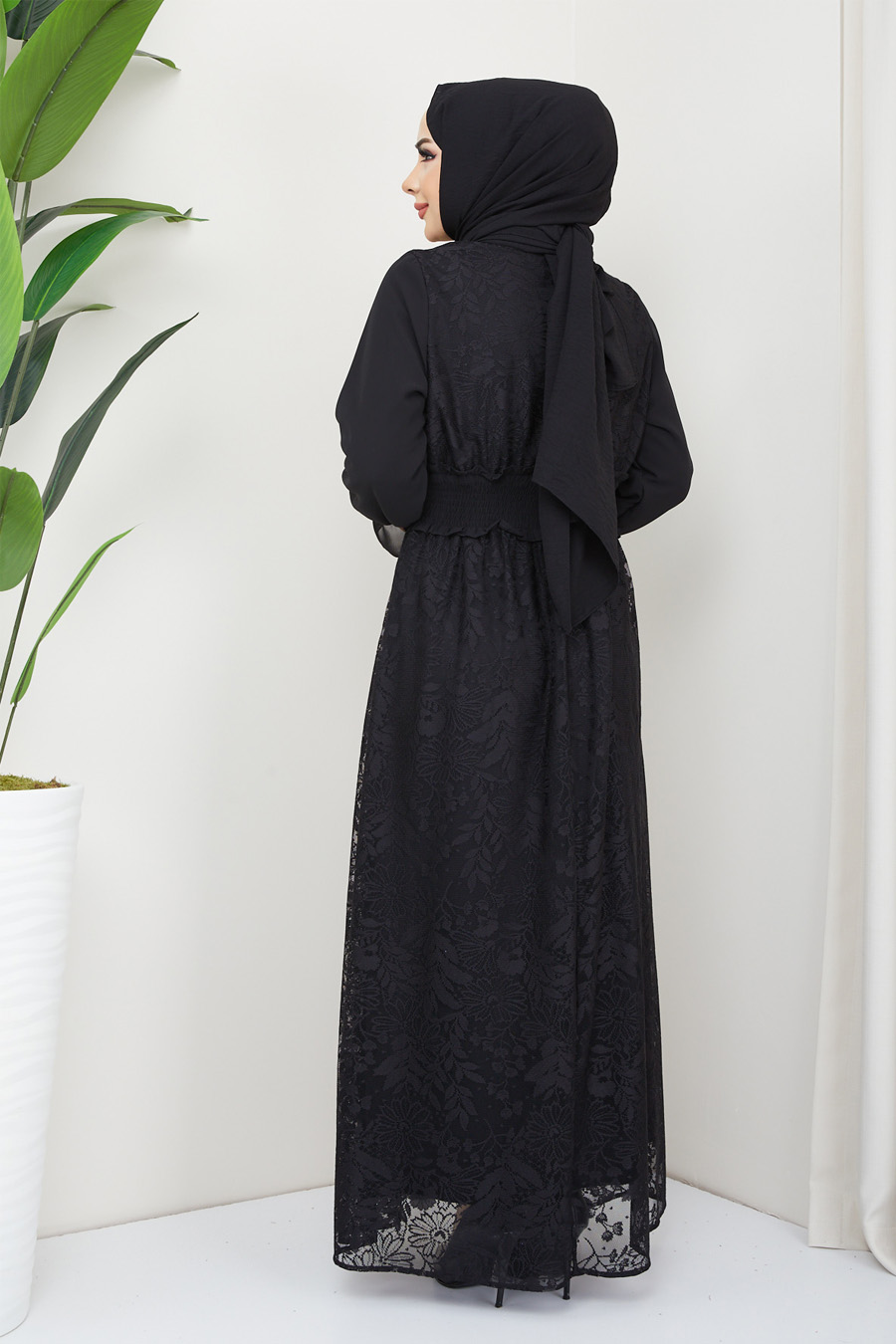 BLACK EVENING DRESS   BLACK EVENING DRESS