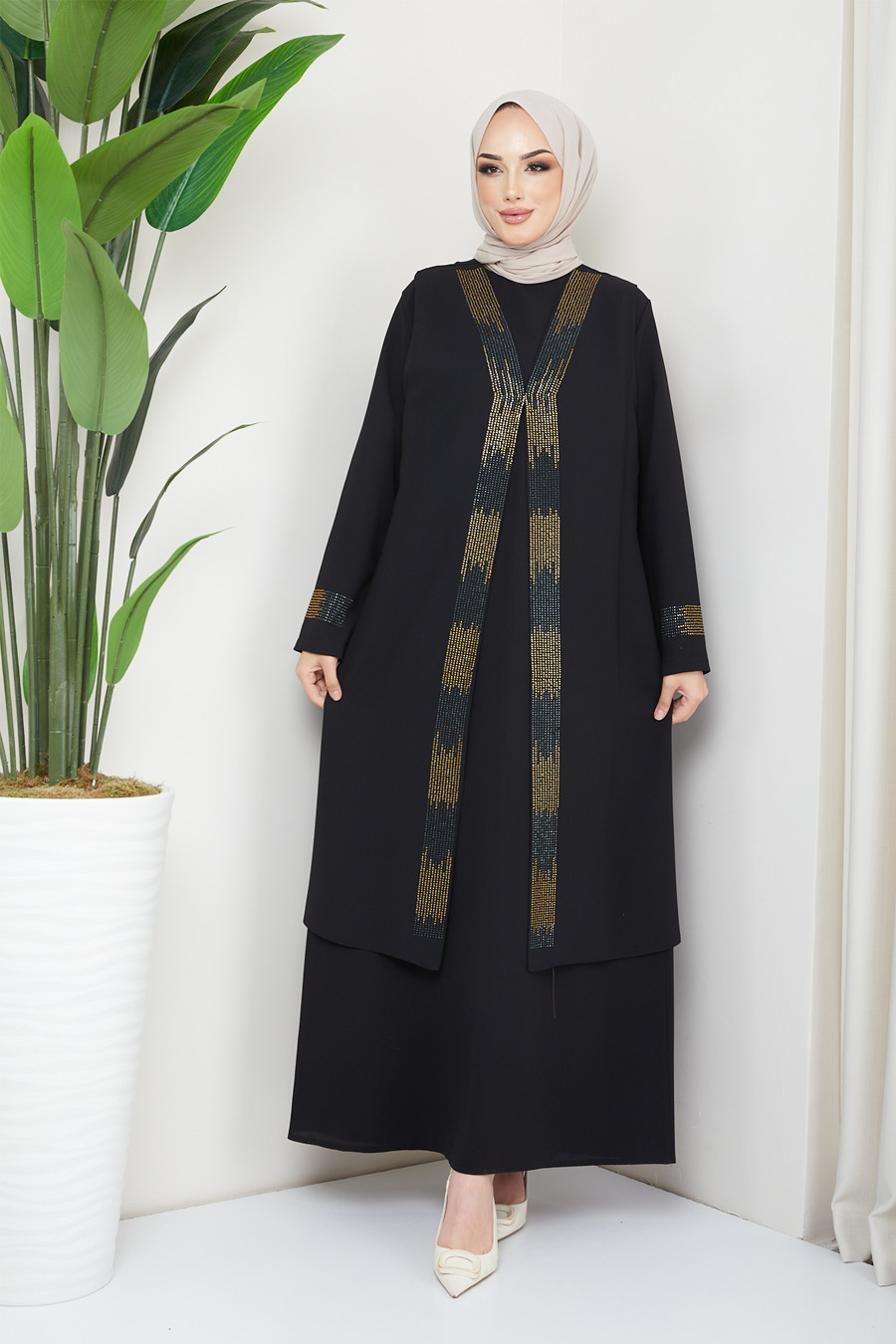 BLACK EVENING DRESS   BLACK EVENING DRESS