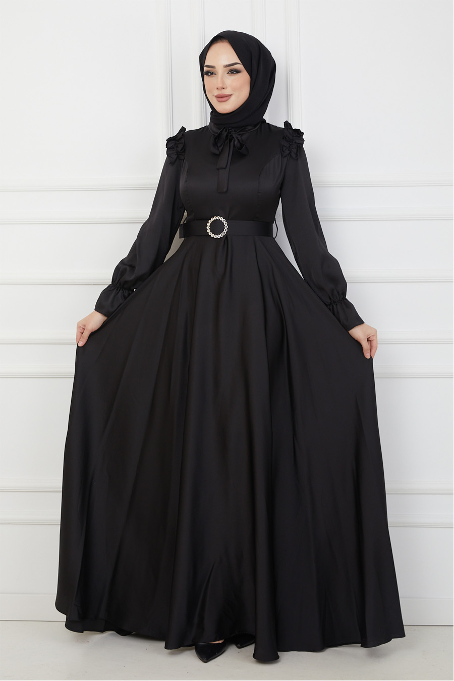 BLACK EVENING DRESS  