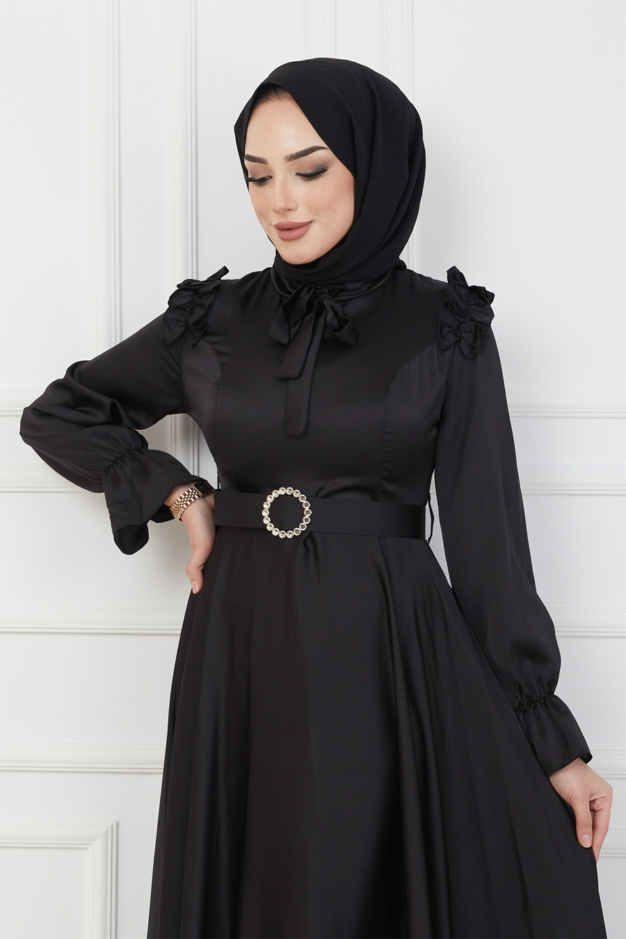 BLACK EVENING DRESS  