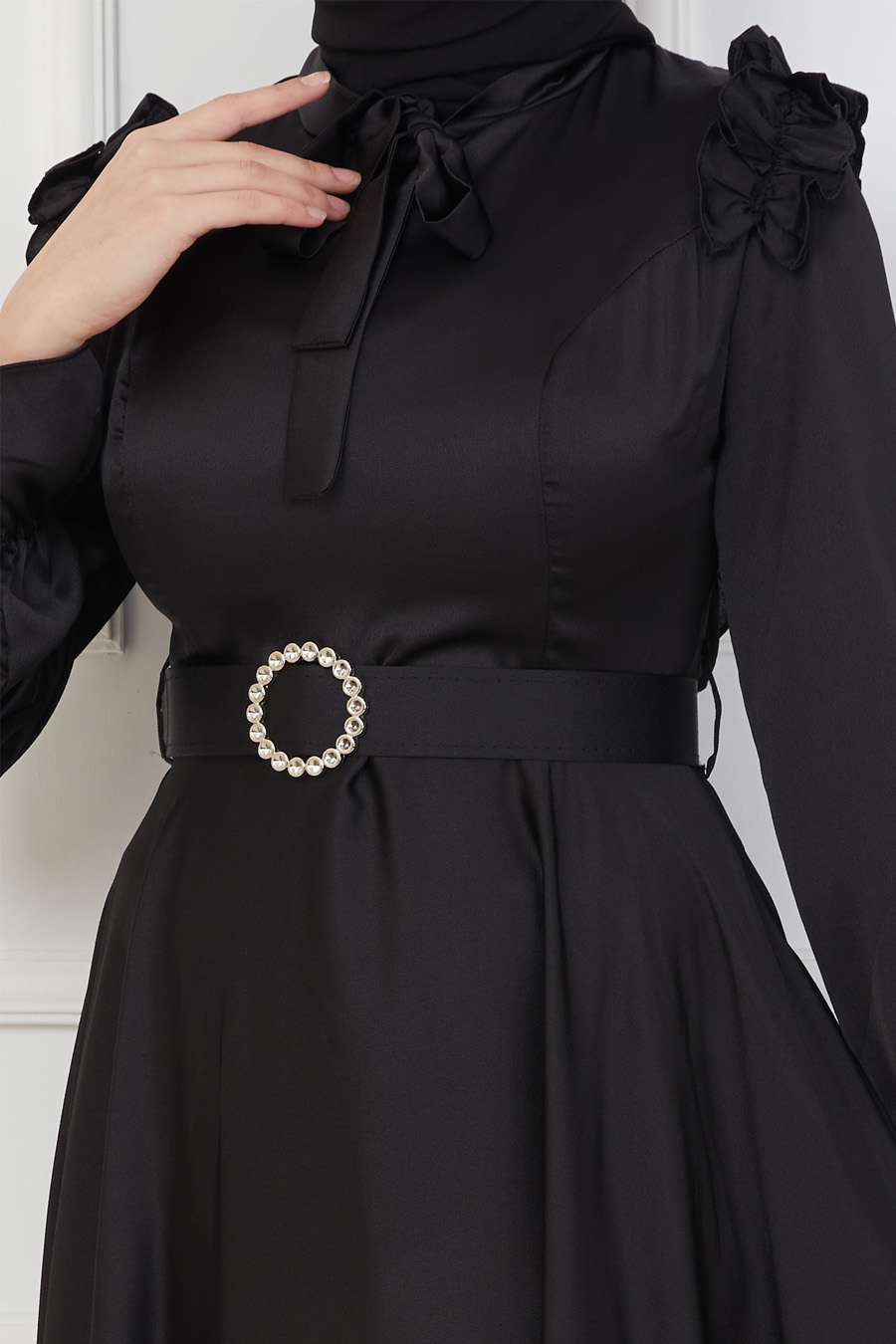 BLACK EVENING DRESS  