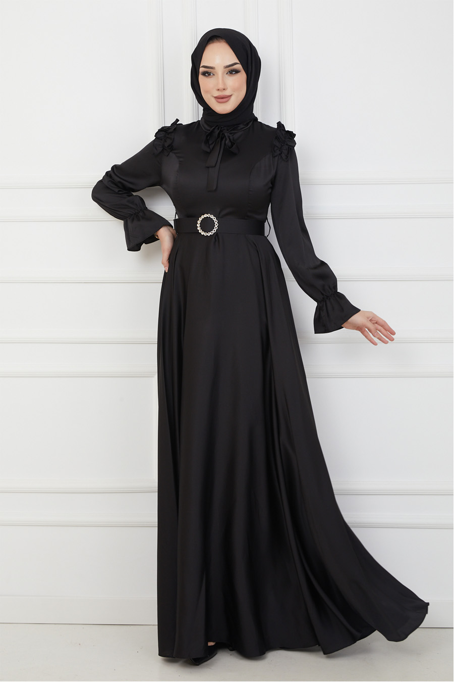 BLACK EVENING DRESS  
